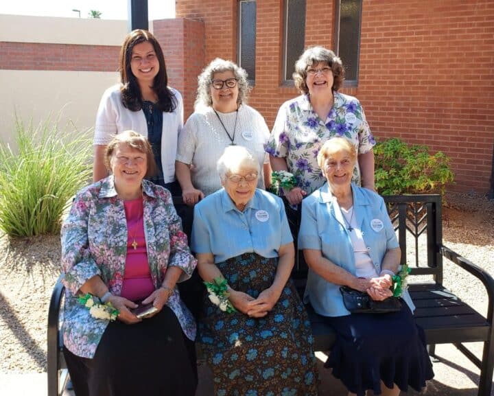 1762389193 LInstitut de la Bienheureuse Vierge Marie fusionne avec la Congregation 1024x821 1