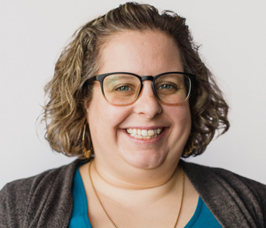 portrait de l'auteur Sarah Frazer