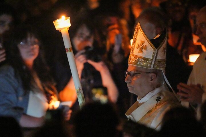 Le Pape Ne vous laissez pas paralyser par la